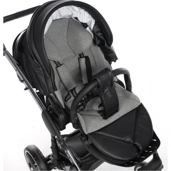 Junama Handcraft 4 in 1 Isofix Travel System, Black