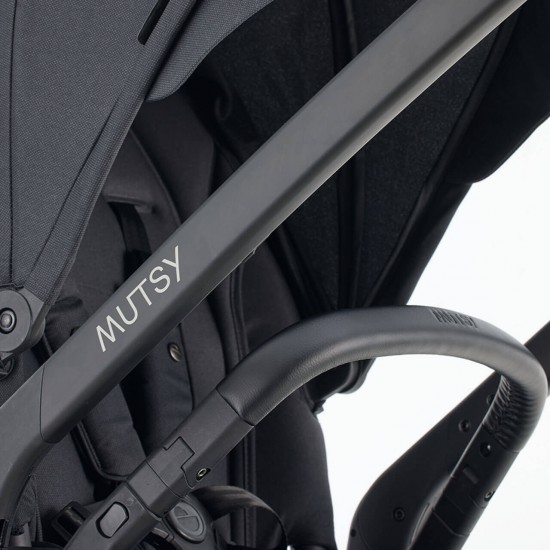 Mutsy Flow 2 in 1 Pram, North Black